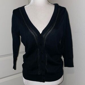 Preowned medium Merona button down knit blouse